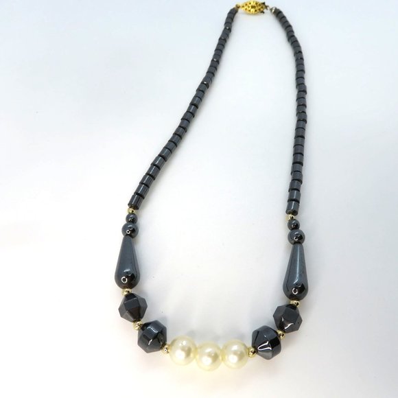 Vintage Handcrafted Black Onyx Necklace Faux Pearls 8" Drop - Picture 6 of 6